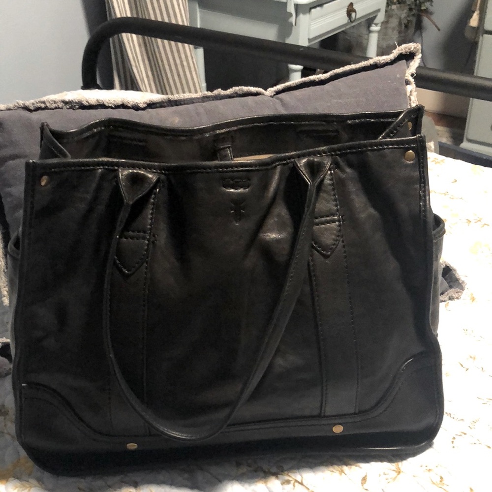 Spectacular black Frye tote